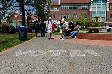 Students vote in the quad during the spring 2015 election, which had the highest voter turnout in SRJC history.