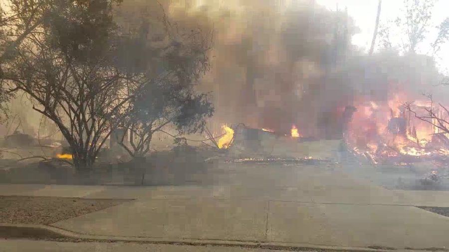 Footage+from+across+Santa+Rosa+of+the+fire+still+in+progress