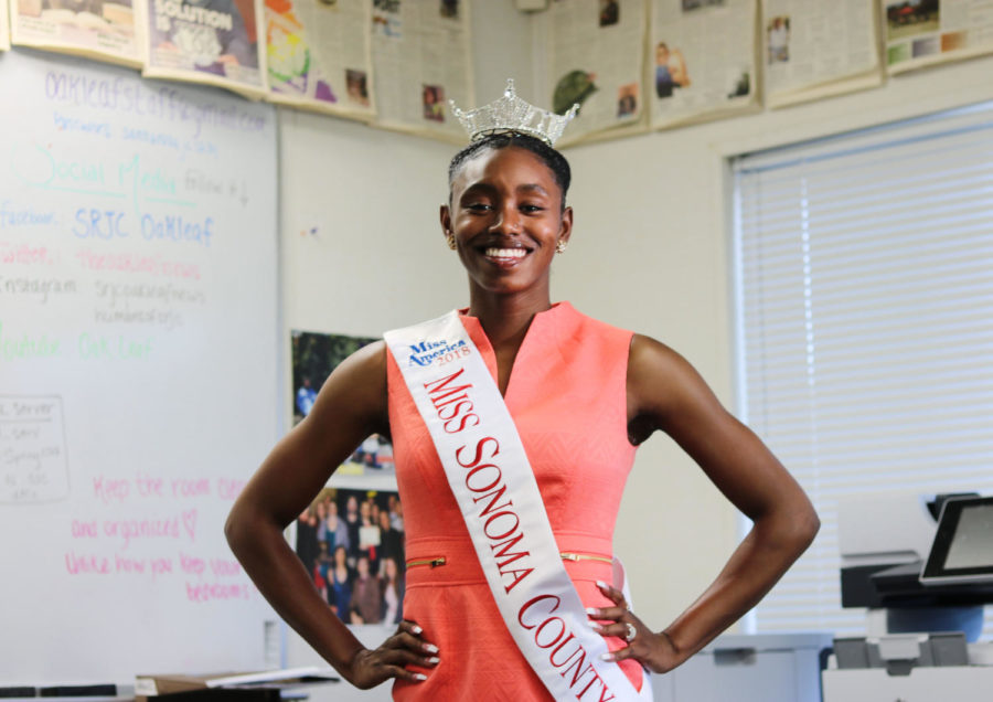 Tyler Avery Mary Mowana Lewis visited the Oak Leaf to talk about winning the 2018 Miss Sonoma County pageant. Photo by Dakota McGranahan.