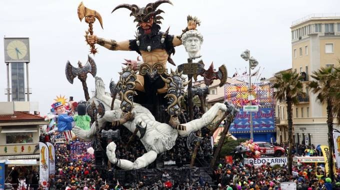 Carnival float in Viagreggio that takes place end of January through the beginning of March, a possible field trip opportunity for Florence Study Abroad 2020.