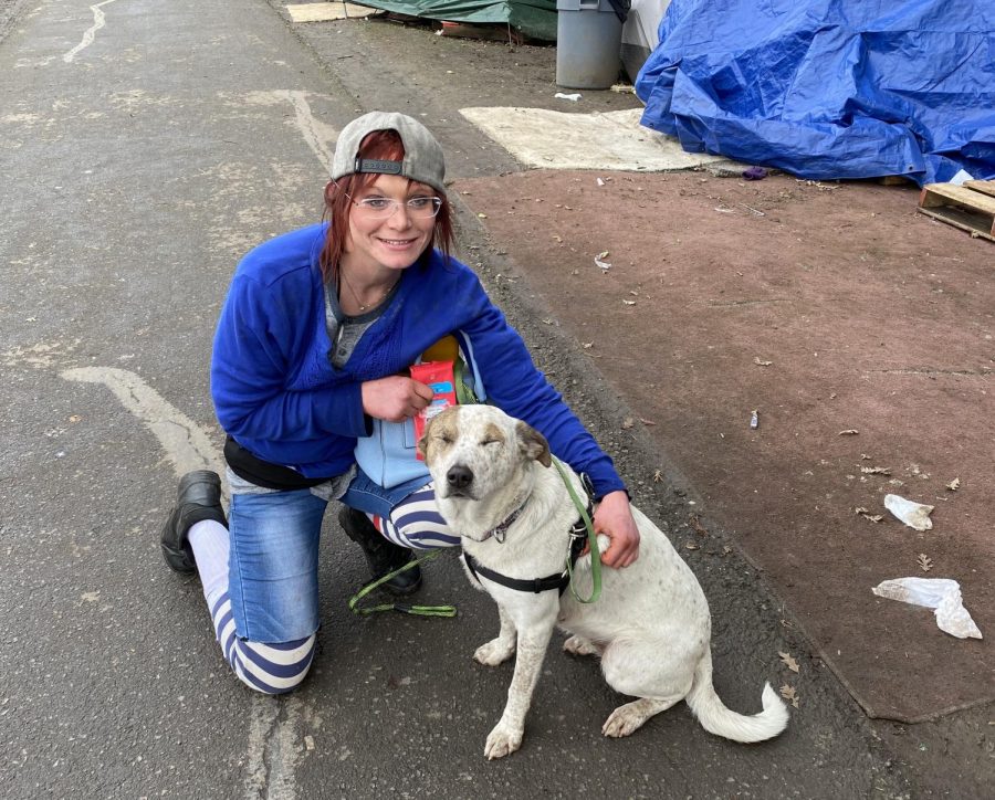 After Bailey showed up on Nikkis doorstep in Nebraska, the two moved to California and now live on the Joe Rodota Trail. 