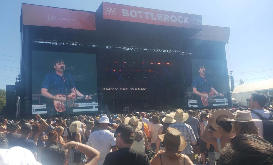 A shot of the BottleRock main stage during the day as Jimmy Eat World plays to a packed audience.