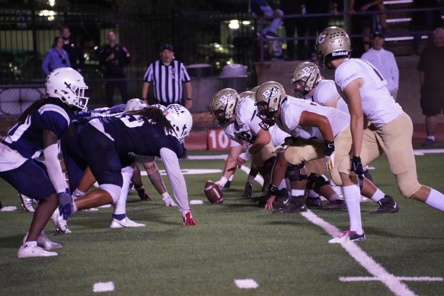 After battling the Butte Roadrunners in their last home game, the SRJC Bear Cubs were prepared to host the Siskiyous Eagles Nov. 30, however the game has been cancelled due to a Covid-19 outbreak on the Eagles team.