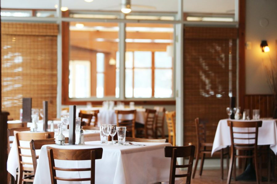 A stock photo of an empty restaurant