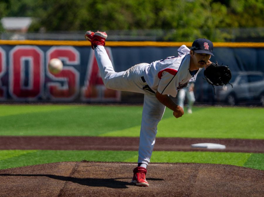Bear Cubs pitcher Daniel Smith pitches a rocky three innings against Cañada College on Thursday, May 11, 2023 in Santa Rosa.