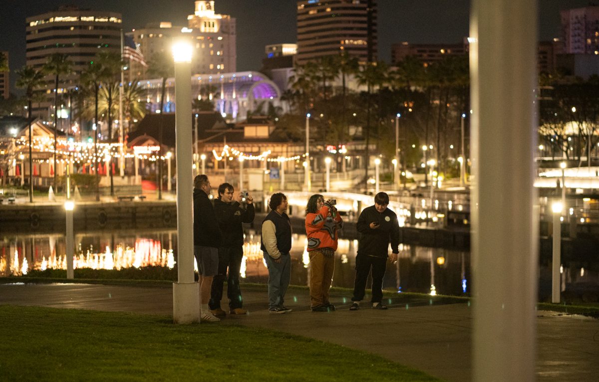 The Oak Leaf's reporters, left to right, Oliver Kindt, Rosemary Cromwell, Adair Alvarez Rodriguez, Zoe Steiner, and Nathan Kaito Morris takes time to bond together and unwind at the ACP Spring National Media Conference on Thursday, March 6, 2025 in Long Beach, California.