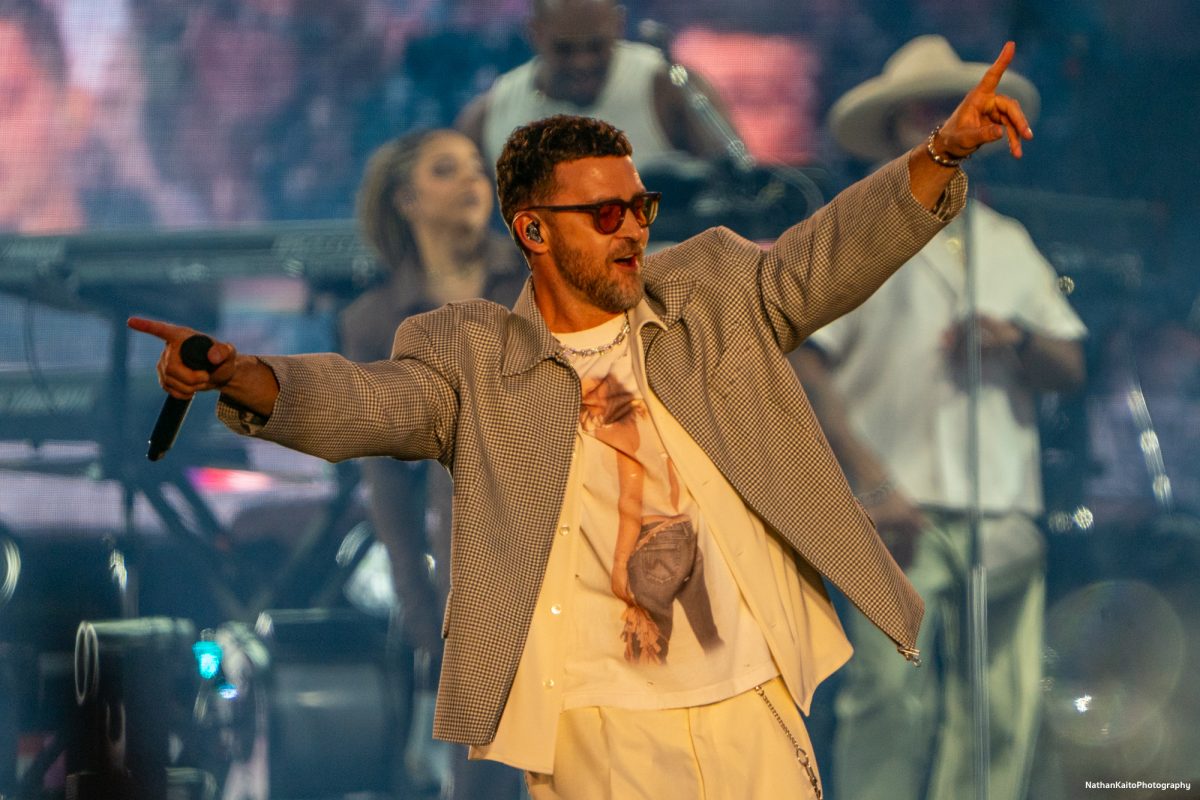Justin Timberlake orchestrates the crowd through the chorus of, "No Angels," on the JaM Cellars Stage at BottleRock Napa Valley on Saturday, May 24, 2025 in Napa.
