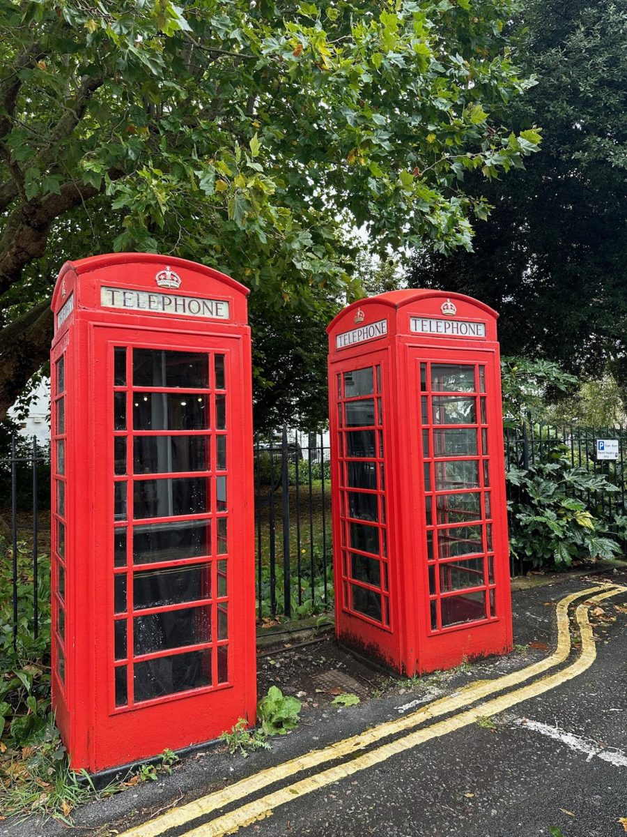 London's iconic telephone booths are still around in parks and in many public installations, however more half of them have been decomissioned as a result of the lack of use they see in our modern age.