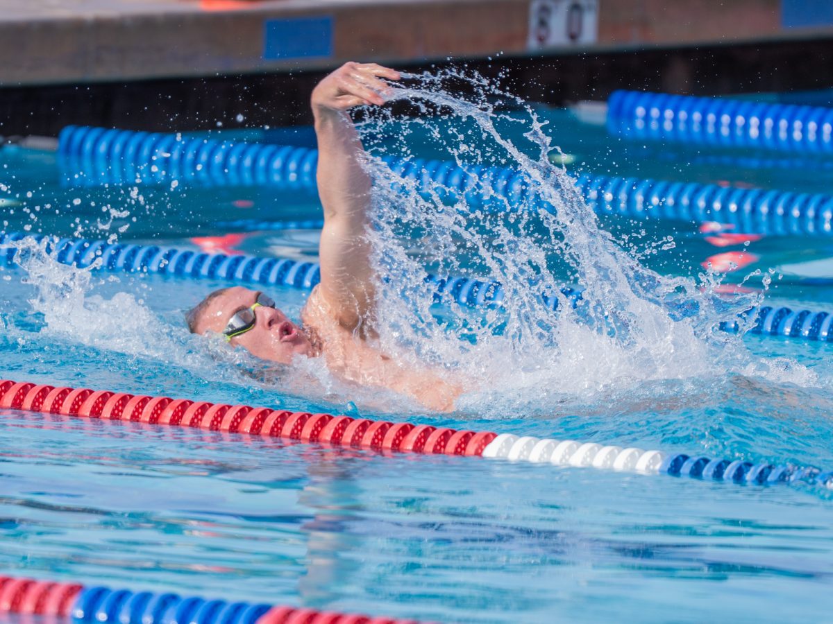 0130SwimDiveIntersquad-08